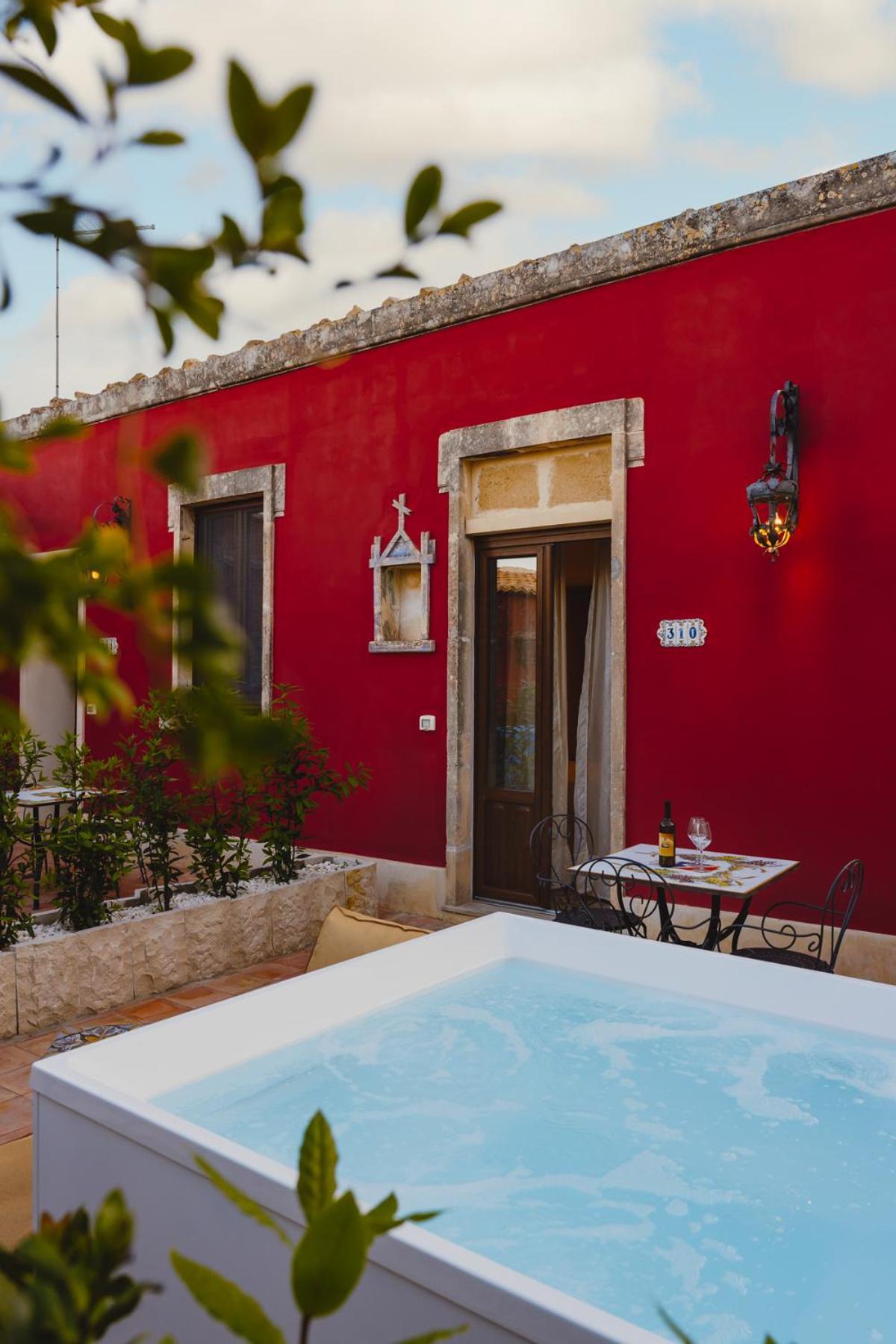 Giulia Hotel 4*