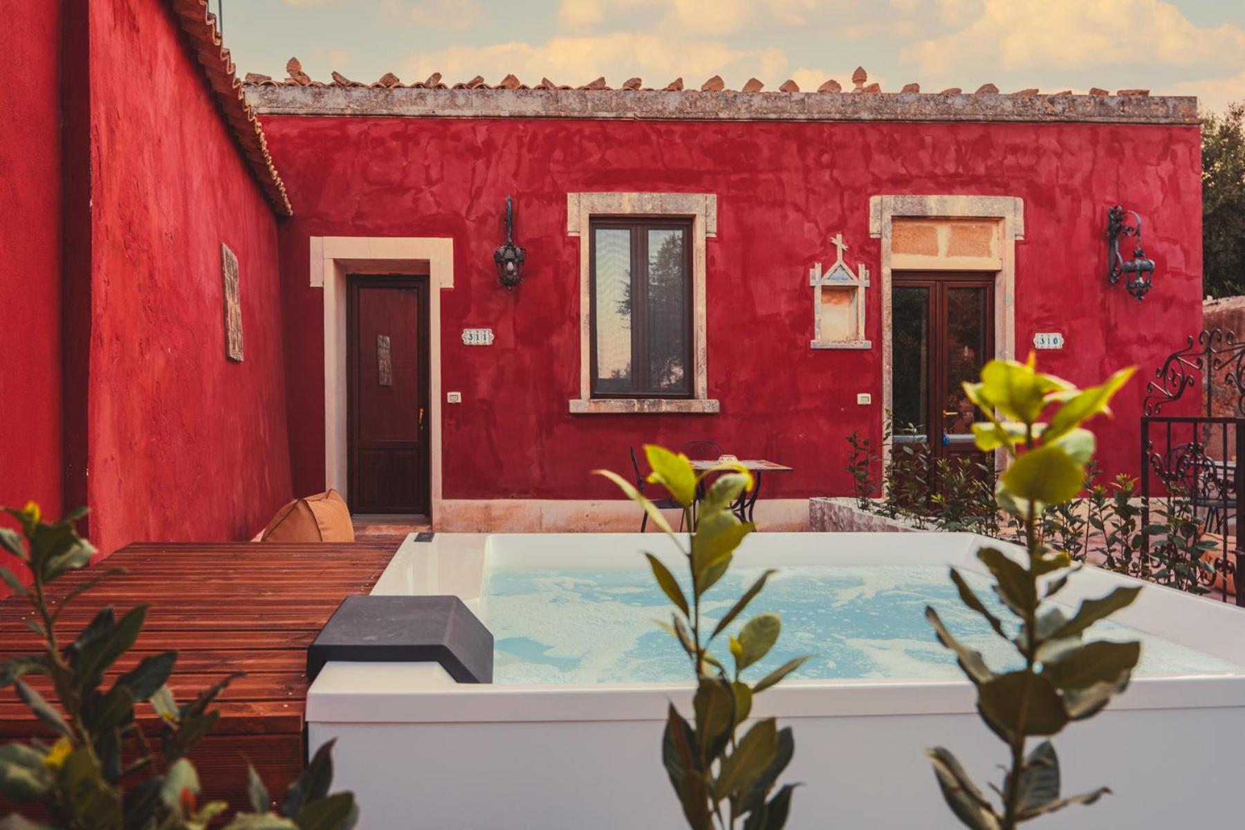 Hotel Giulia 4*